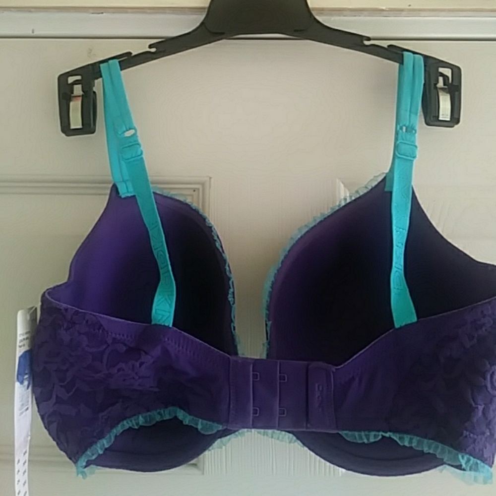 Women's bra - Picture 2 of 2